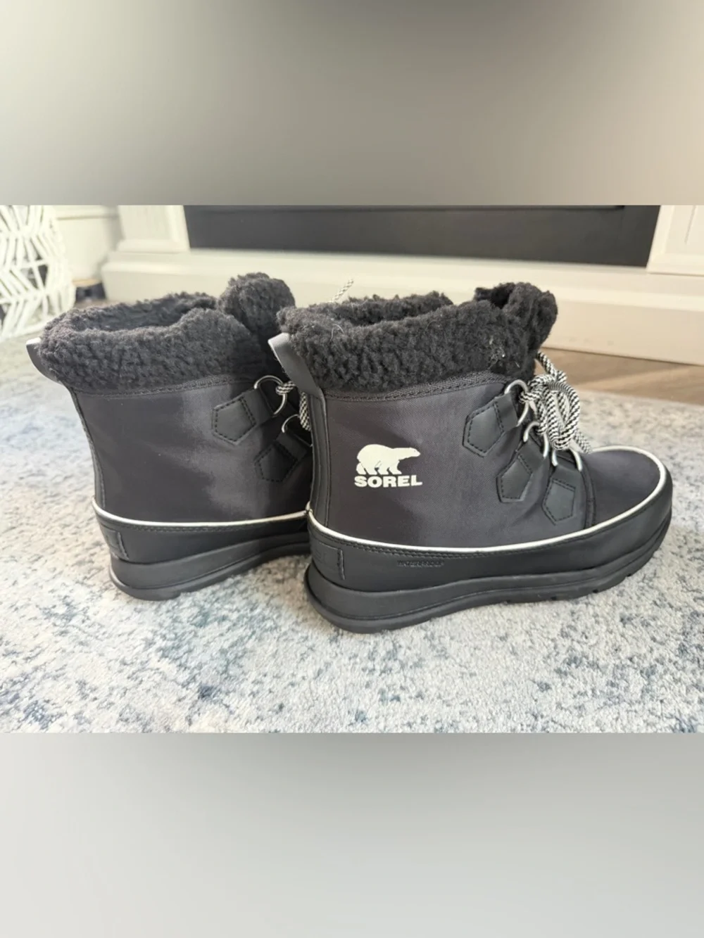 Sorel Black Boots, Size 6